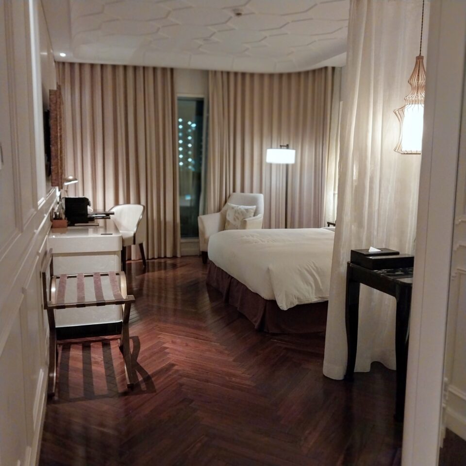 ホテルデザールサイゴン(Hotel Des Arts Saigon)