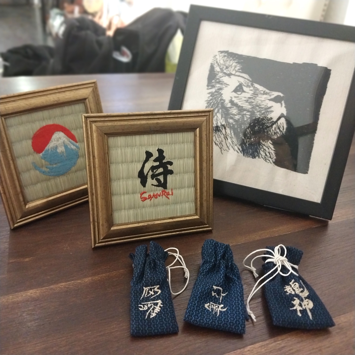 日本から横振りミシン刺繍の専門家が来越。 | バッグ製作の日々