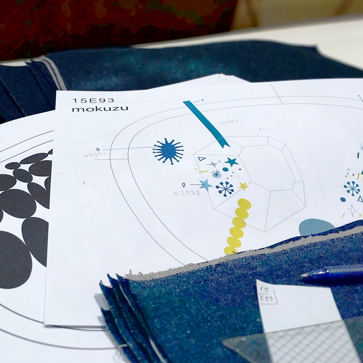 オーバルショルダーバッグ、もくず刺繍