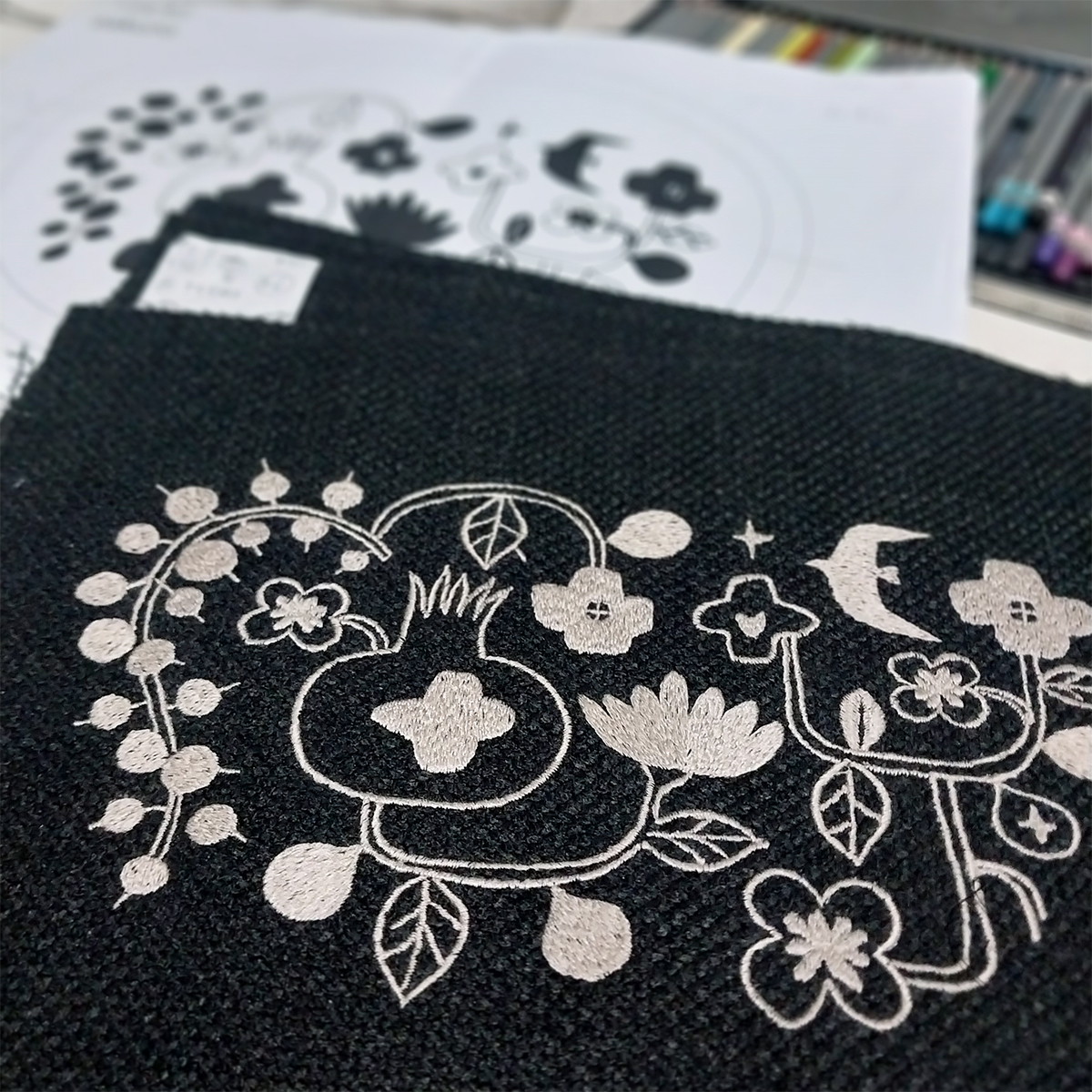 Ovalbag ザクロ刺繍